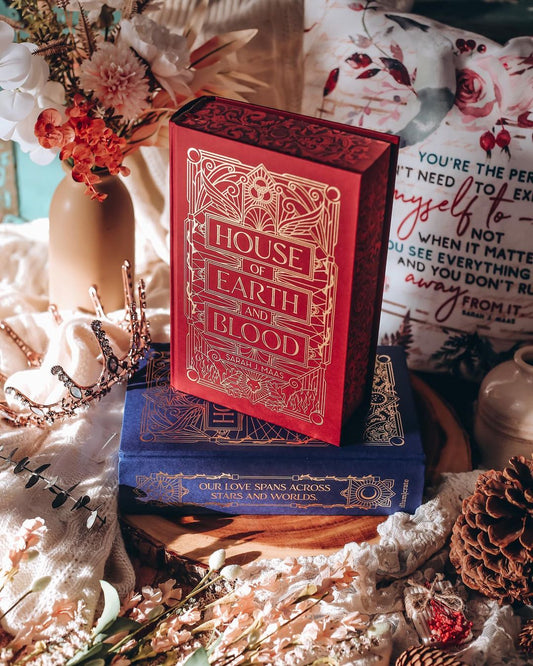 Crescent City set by Sarah J Maas (Illumicrate Exclusive)
